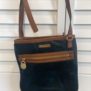 Navy blue Michael Kors crossbody bag